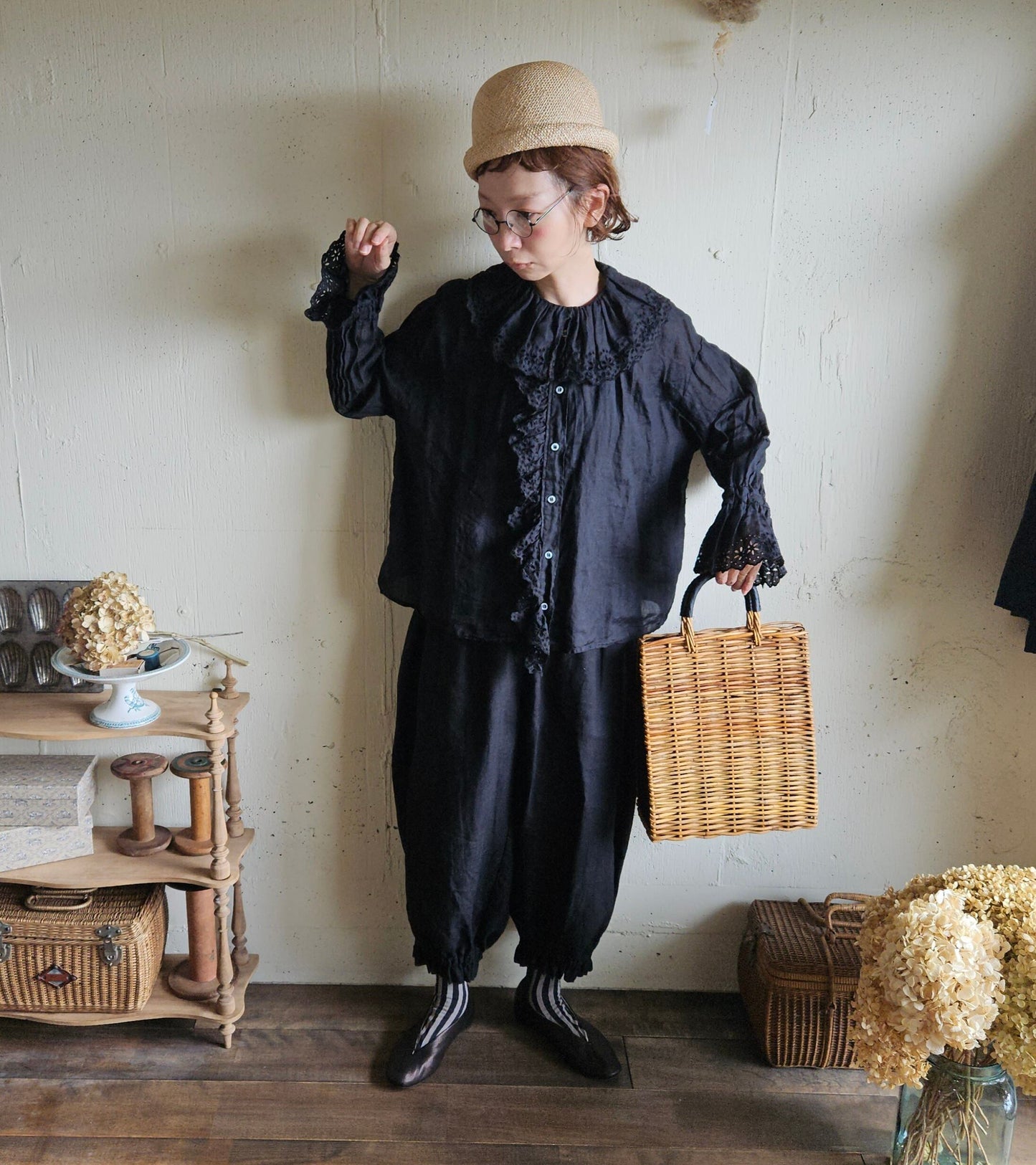 《Noir Black》Antique Lace Blouse  アンティークレースブラウス　gauze