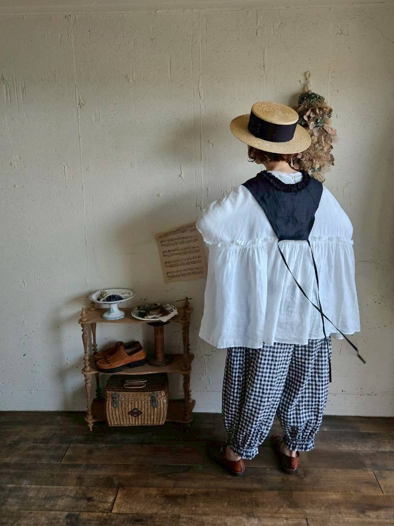 【送料半額】ハナビラフリルのつけ襟　black　hanabira frilled collar
