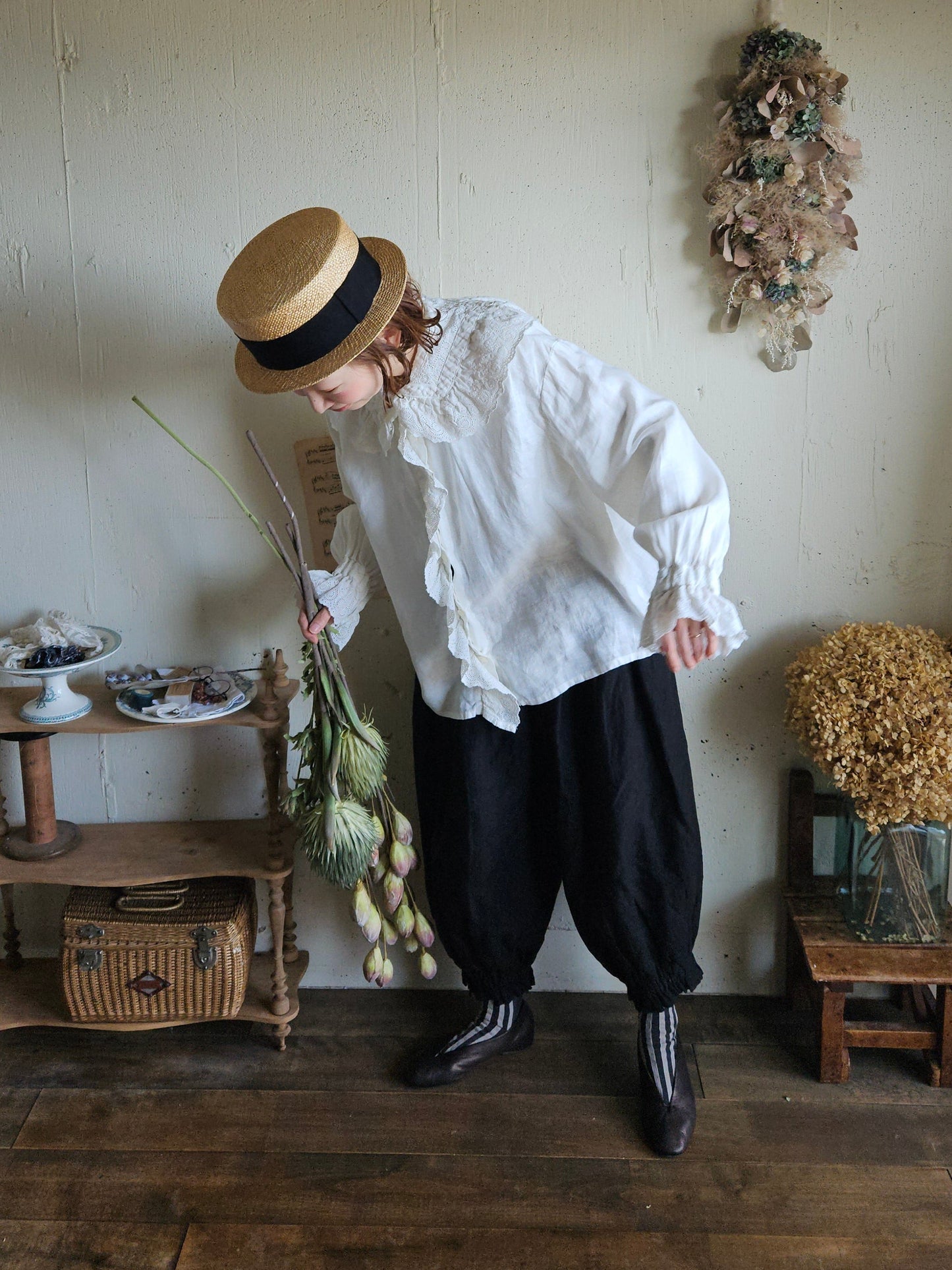 《即納》アンティークフリルブラウスRoyal  White　ameri Antique frills blouse