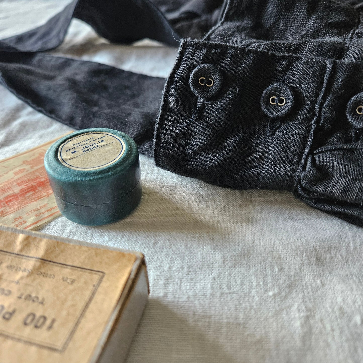 《ANTIQUE Black》Curios linen suspender skirt gauze#  サスペンダースカート