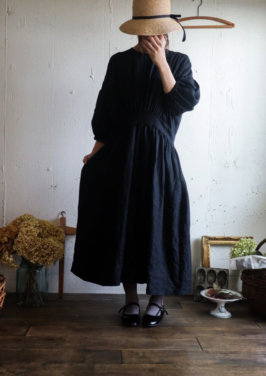 Dark Black　フレンチリネンギャザーワンピース　リネンワンピース　ナチュラルワンピース　フレンチリネン