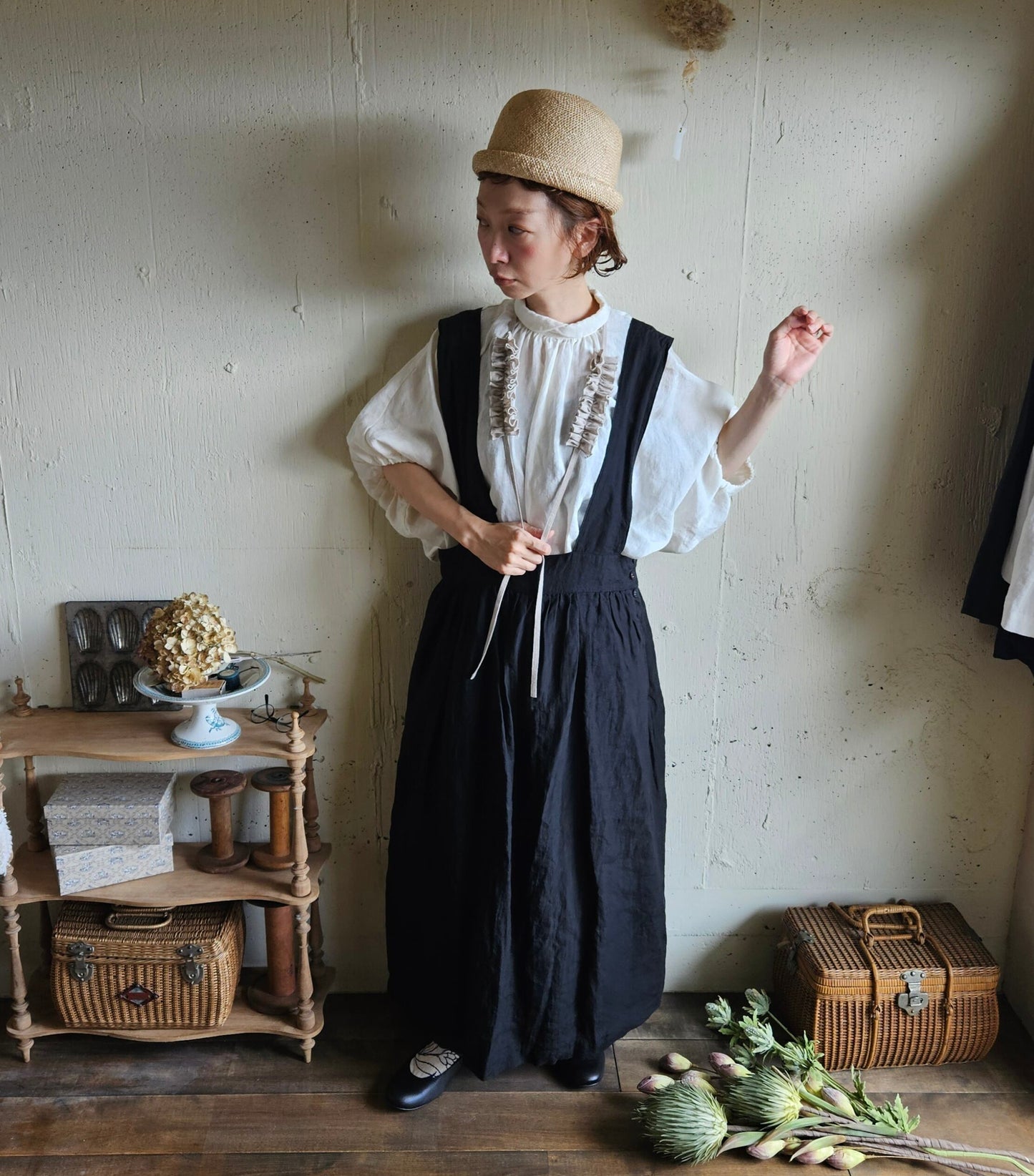 《ANTIQUE Black》Curios linen suspender skirt gauze#  サスペンダースカート