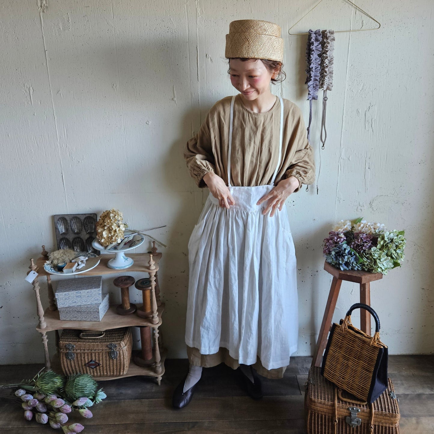 Ecru White　2way サスペンダーギャザータブリエ　French Linen Gather tablier 　アンティークタブリエ　リネンタブリエ