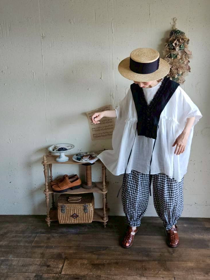 【送料半額】ハナビラフリルのつけ襟　black　hanabira frilled collar