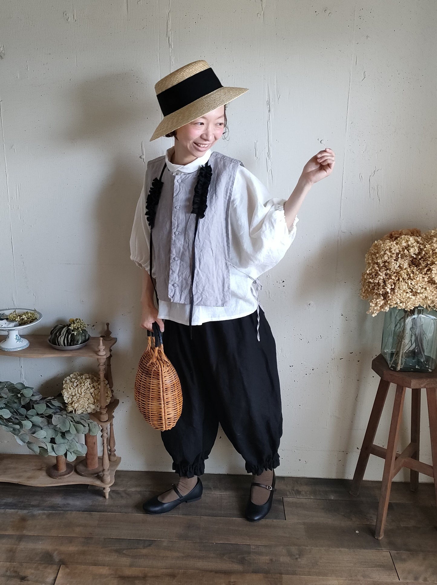【Natural Gray】くるみボタンのコットンリネン 2wayジレベスト　