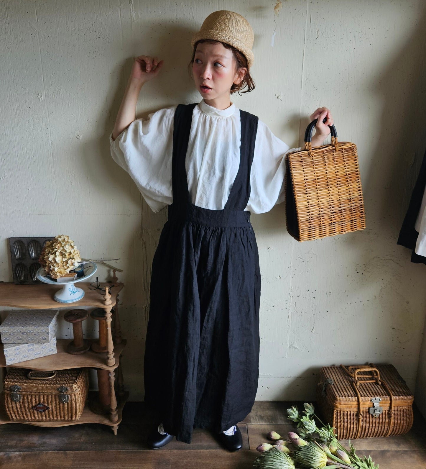 《ANTIQUE Black》Curios linen suspender skirt gauze#  サスペンダースカート