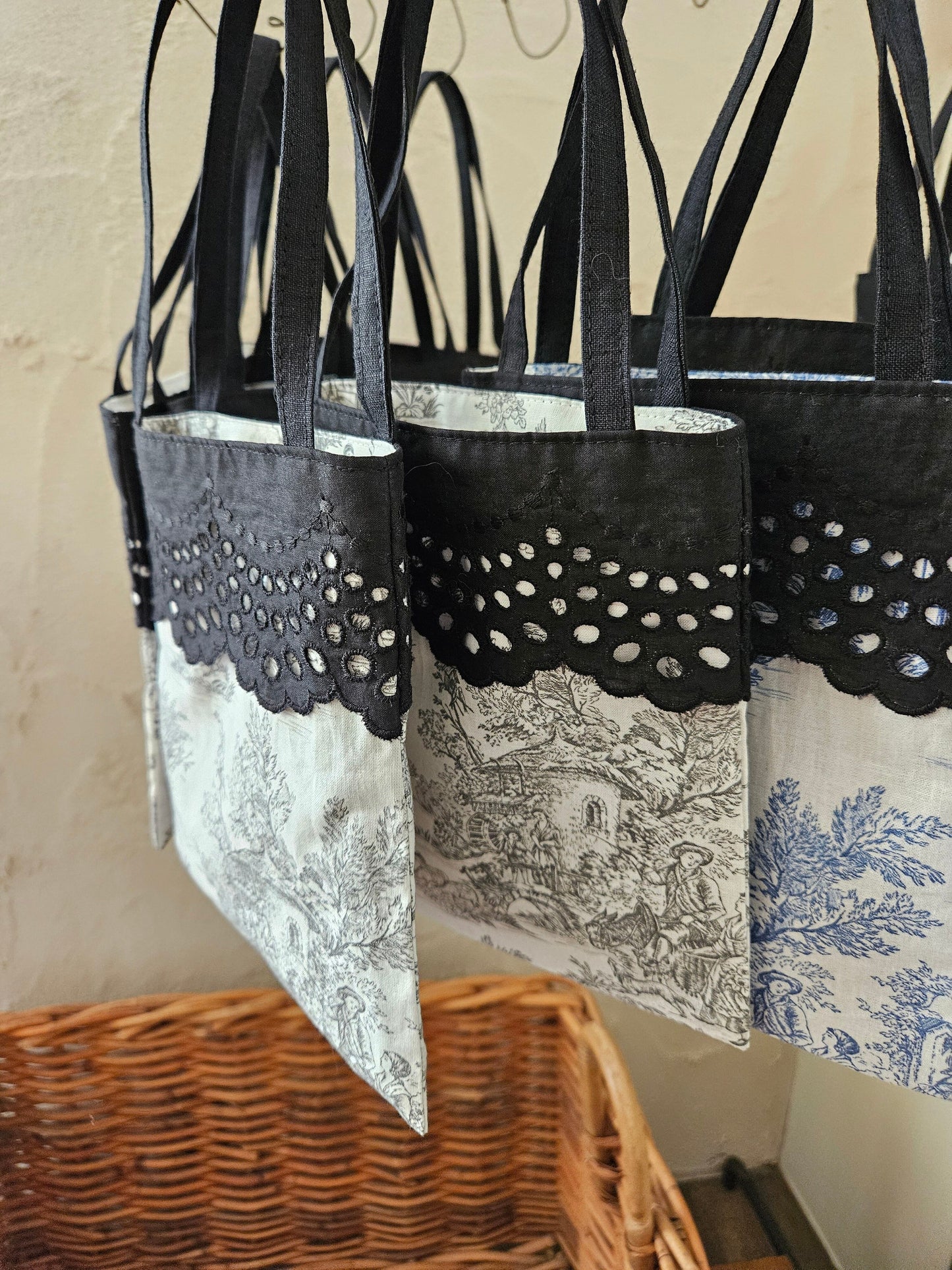 かくれんぼバッグ（トワルドジュイ柄）  toile de jouy  kakurenbo bag