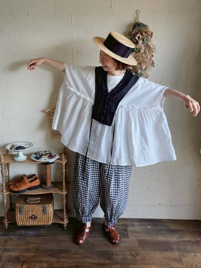 【送料半額】ハナビラフリルのつけ襟　black　hanabira frilled collar
