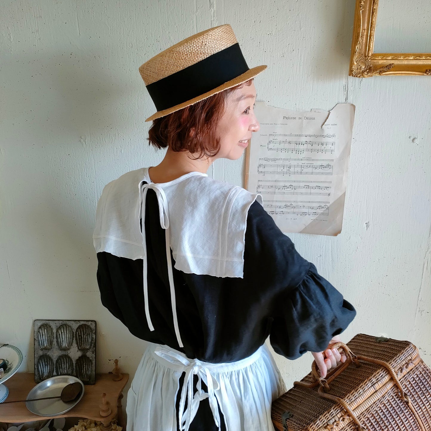 Embroidery Linen collar モノグラム刺繍のリネンつけ襟　手刺繍フランスアンティーク　リネン　つけ襟　