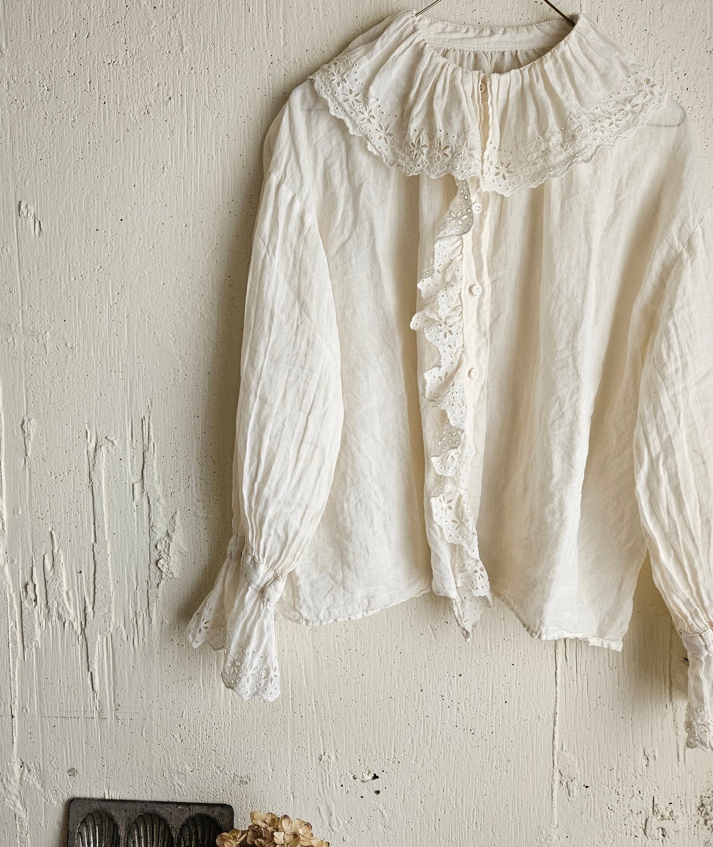 《Royal White》Antique Lace Blouse  アンティークレースブラウス　gauze