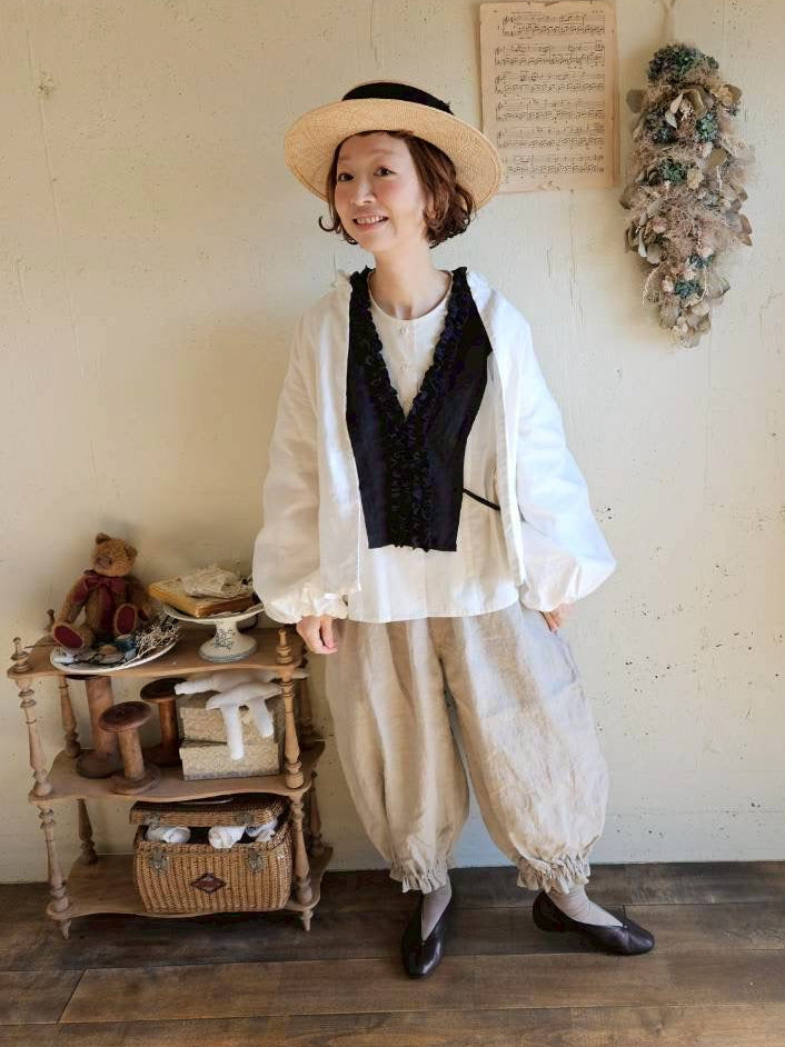 【送料半額】ハナビラフリルのつけ襟　black　hanabira frilled collar