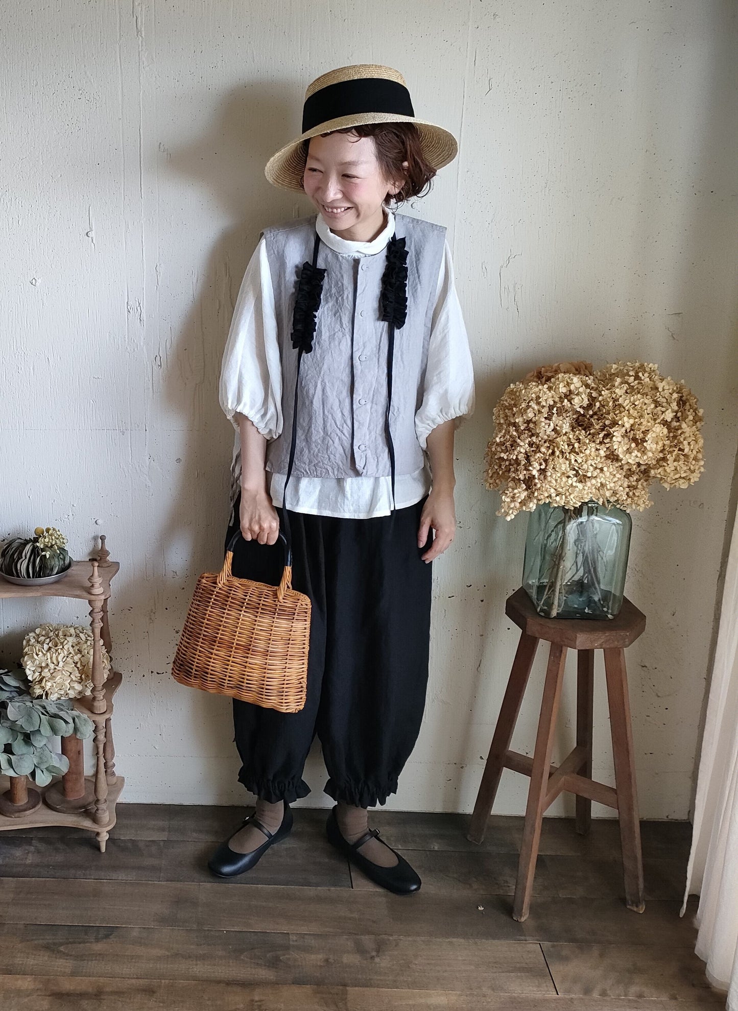 【Natural Gray】くるみボタンのコットンリネン 2wayジレベスト　