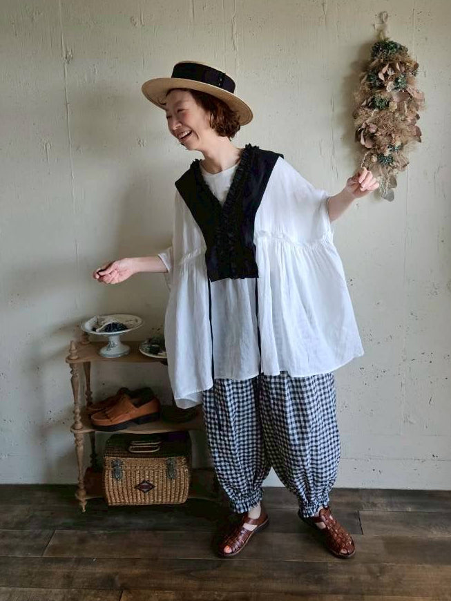 【送料半額】ハナビラフリルのつけ襟　black　hanabira frilled collar