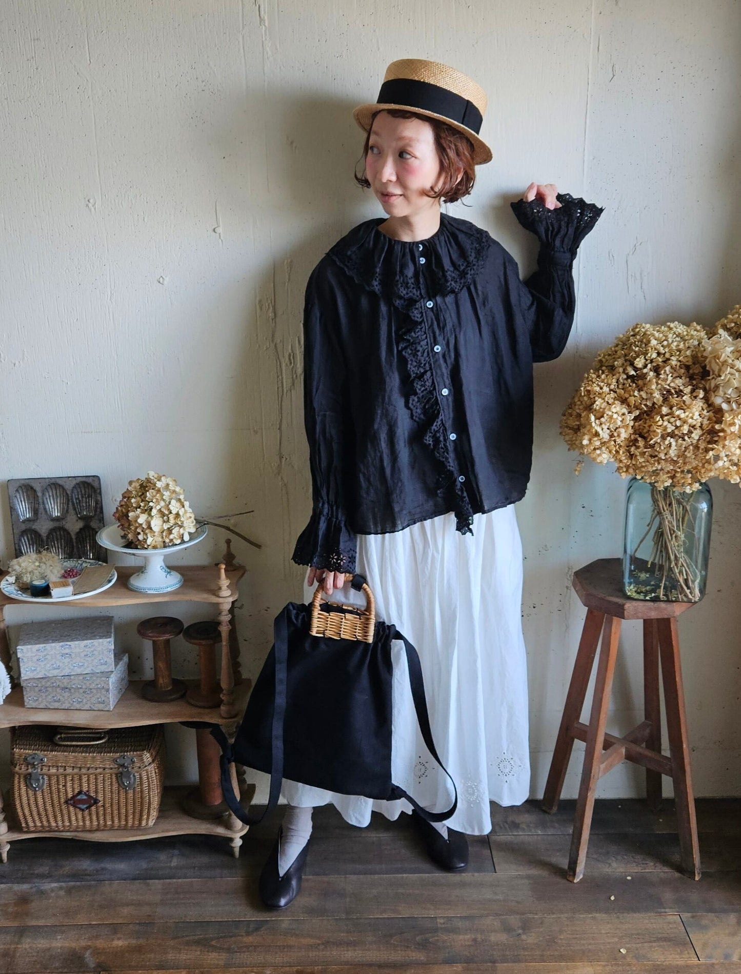 《Noir Black》Antique Lace Blouse  アンティークレースブラウス　gauze
