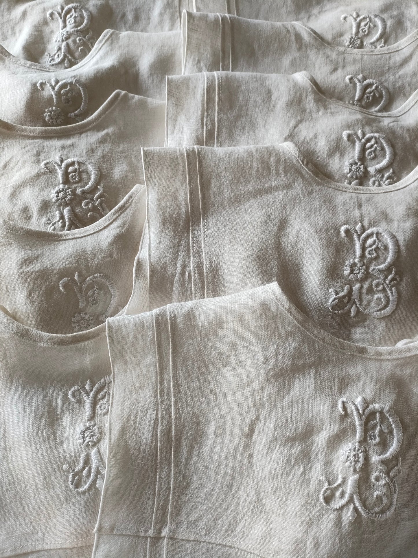 Embroidery Linen collar モノグラム刺繍のリネンつけ襟　手刺繍フランスアンティーク　リネン　つけ襟　