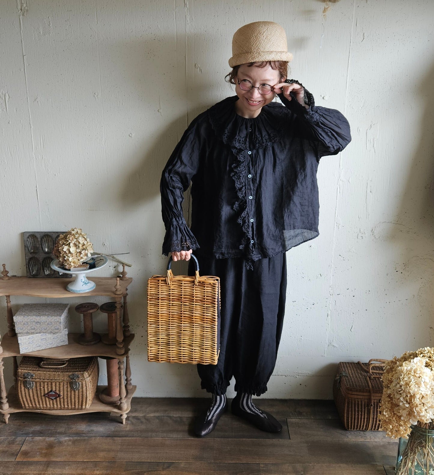 《Noir Black》Antique Lace Blouse  アンティークレースブラウス　gauze