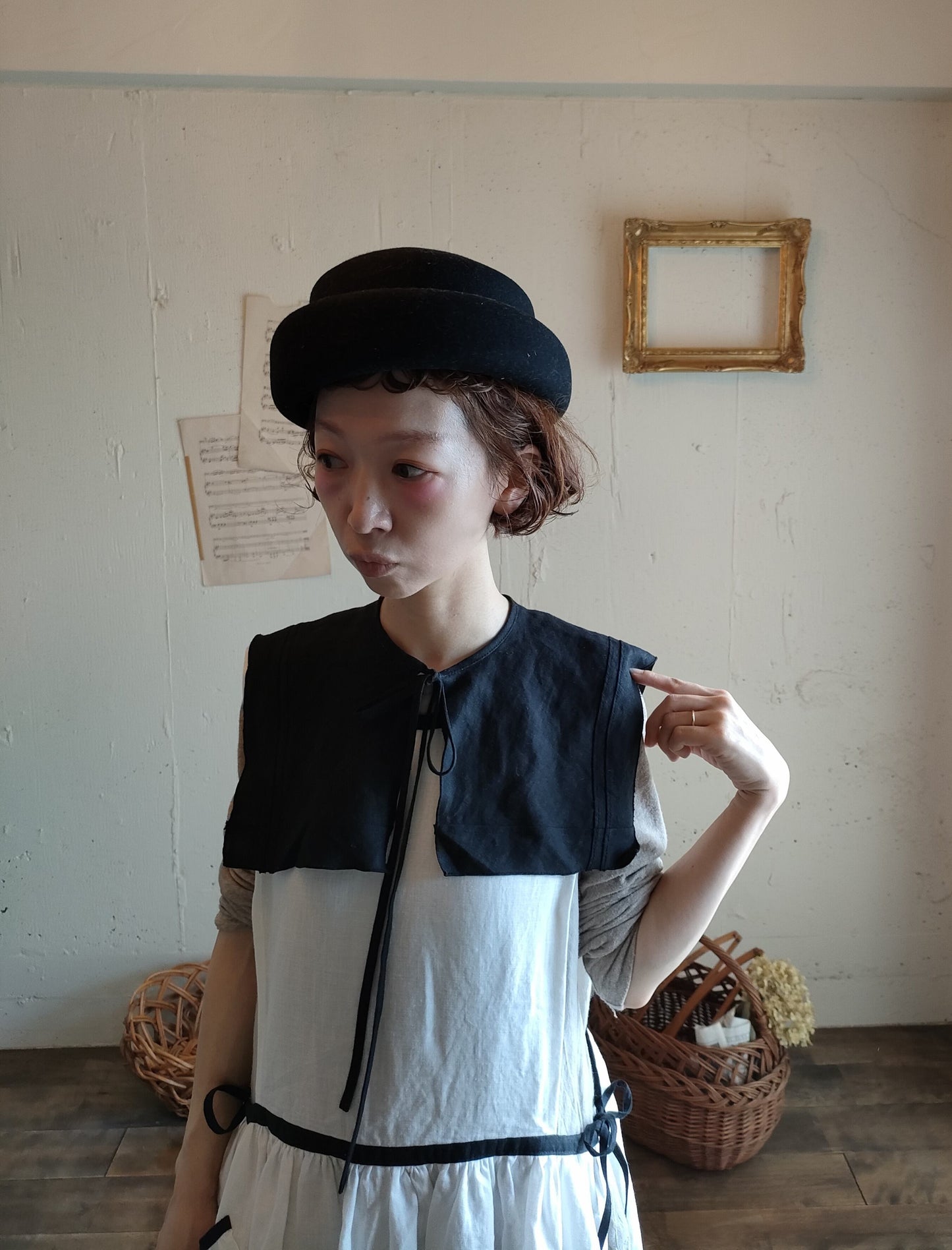 【Dark Black】Antique wash Linen collar 柔らかなアンティークウォッシュリネンのつけ襟　リネンつけ襟　アンティーク加工リネン生地　つけ衿