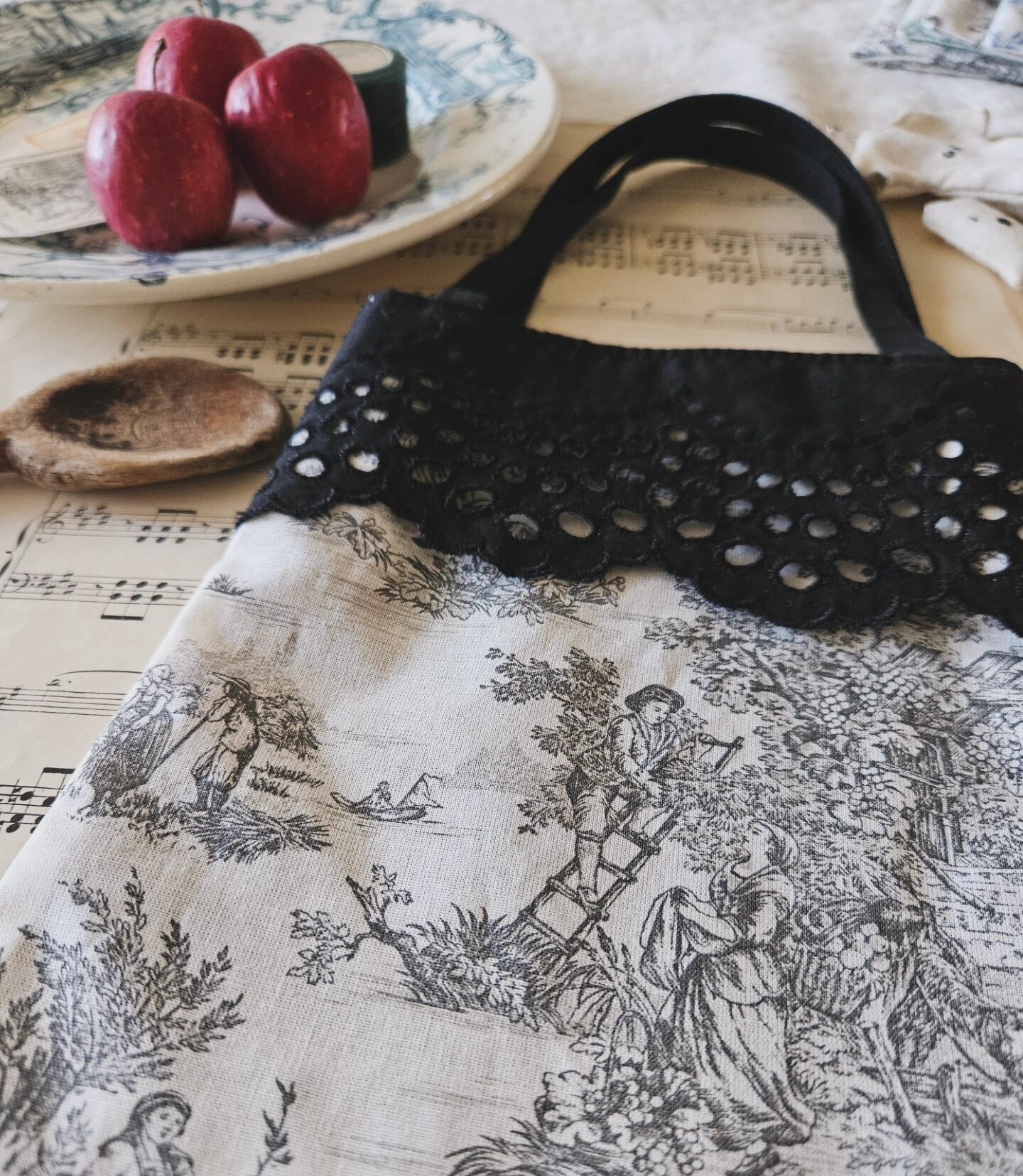かくれんぼバッグ（トワルドジュイ柄）  toile de jouy  kakurenbo bag