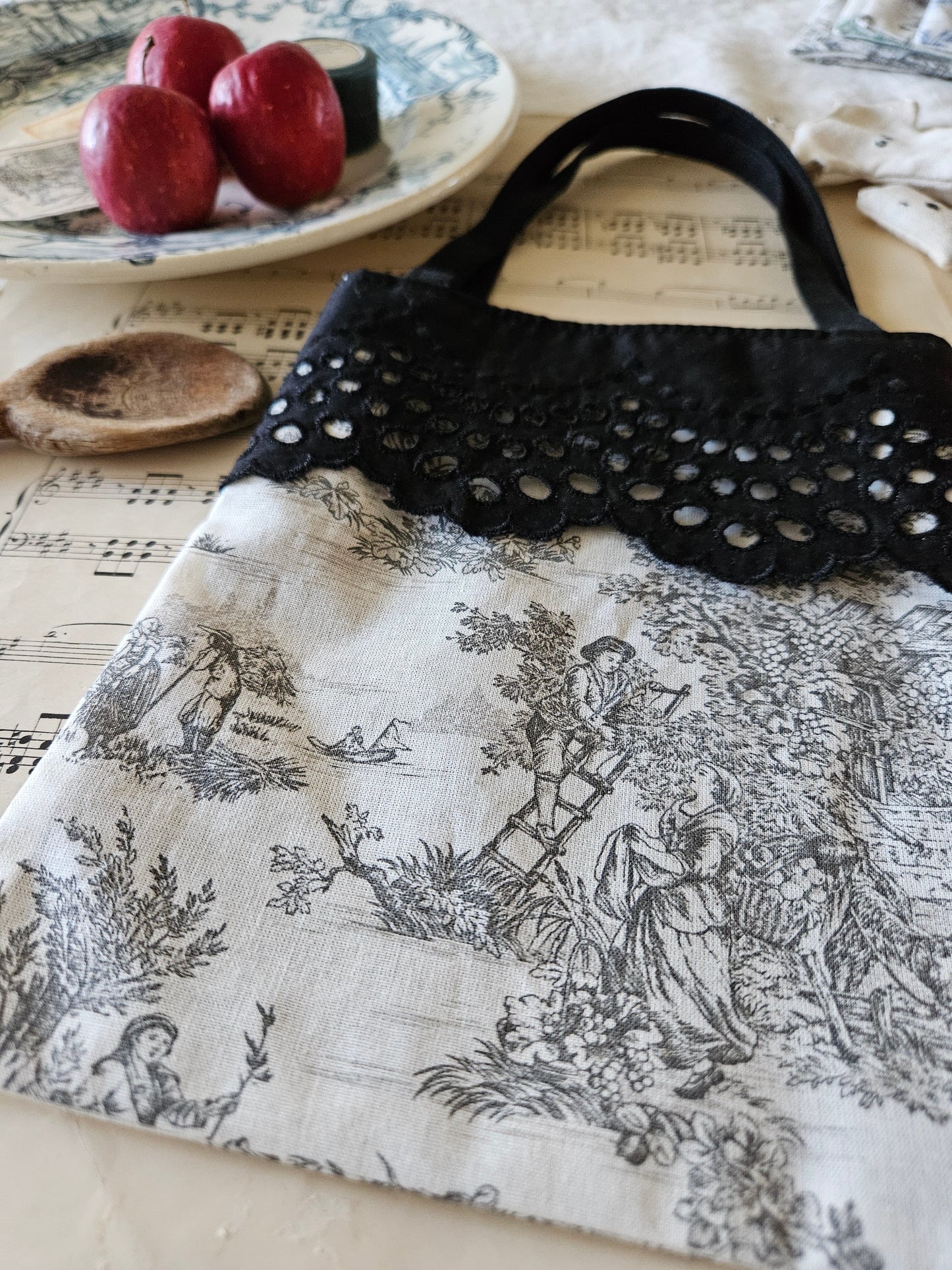 かくれんぼバッグ（トワルドジュイ柄）  toile de jouy  kakurenbo bag