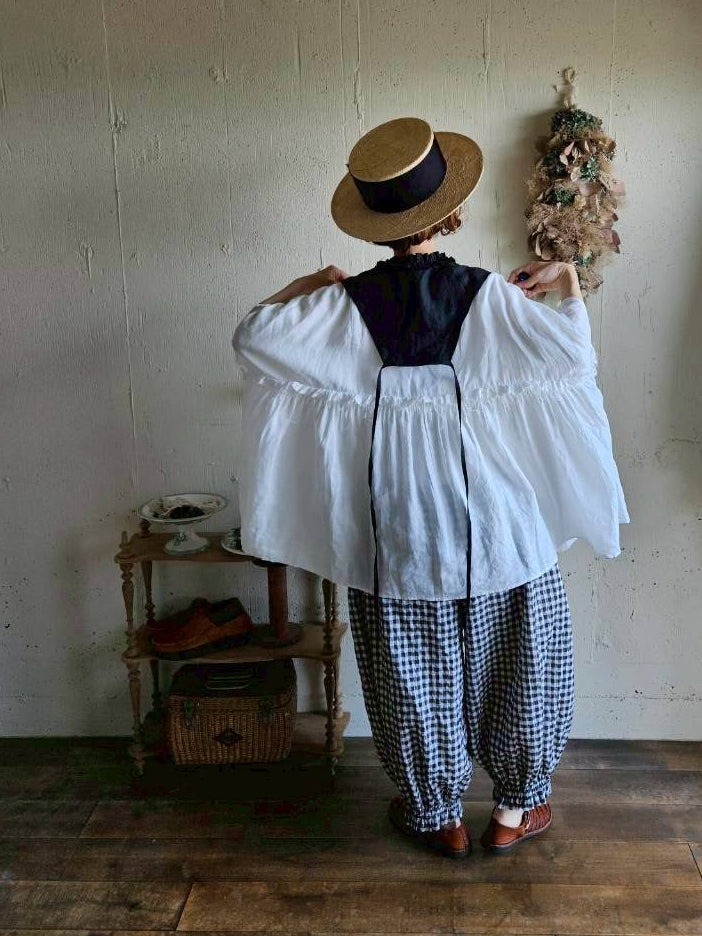 【送料半額】ハナビラフリルのつけ襟　black　hanabira frilled collar