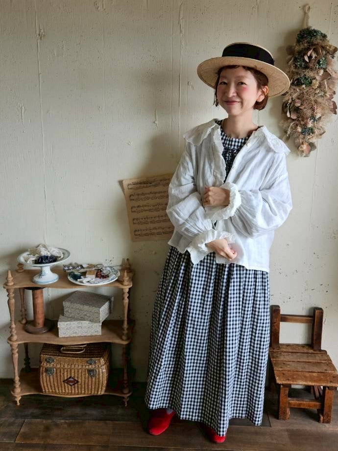 《即納》アンティークフリルブラウスRoyal  White　ameri Antique frills blouse