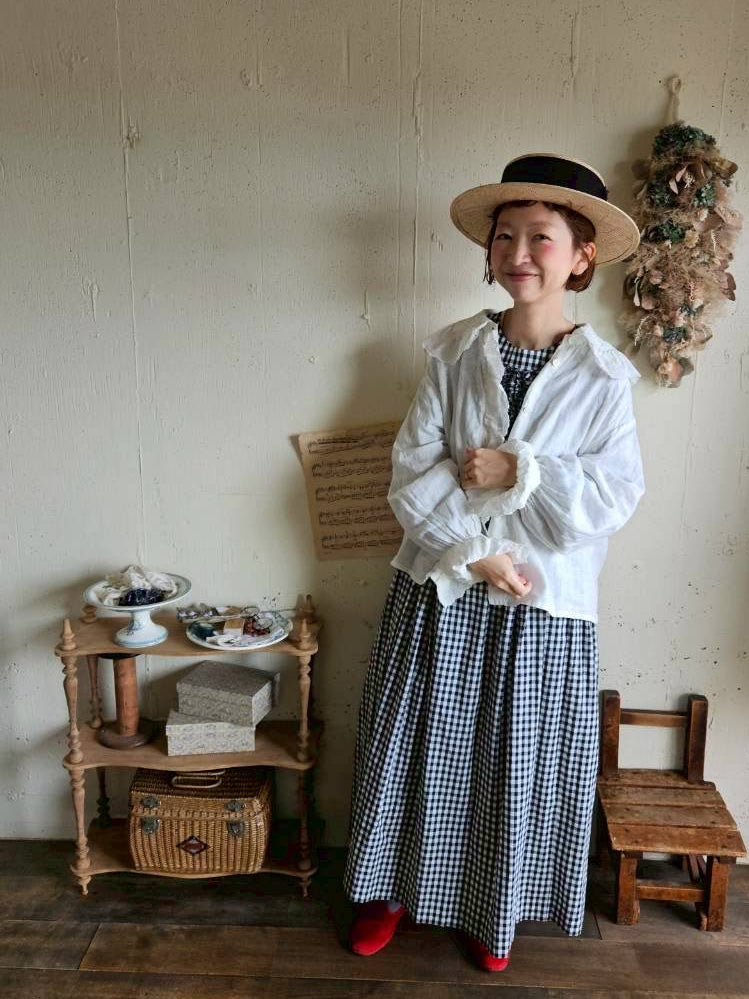 《即納》アンティークフリルブラウスRoyal  White　ameri Antique frills blouse