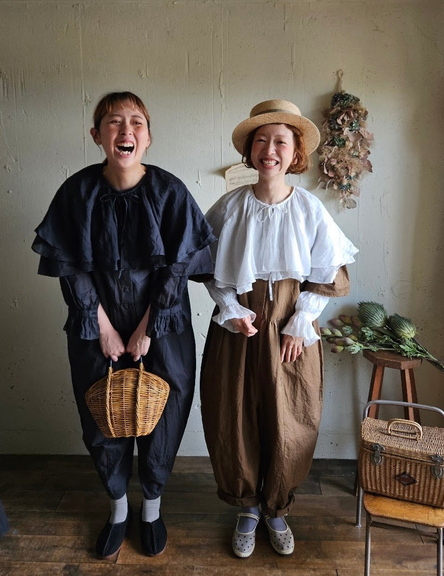 【即納】ダブルカラーピエロブラウス　　White  DOUBLE COLLAR PIEROT BLOUSE