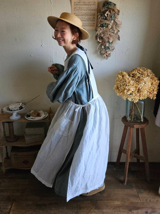 【Ecru white】エアリーエプロンワンピース　Airy side ribbon apron one-piece