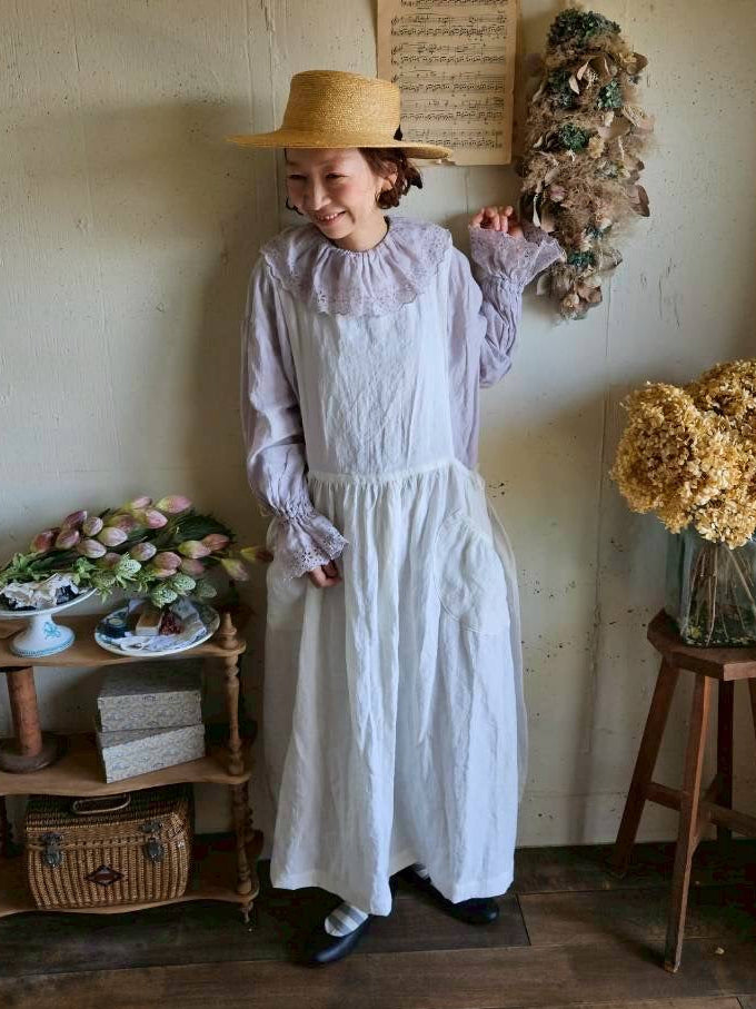 【Ecru white】エアリーエプロンワンピース　Airy side ribbon apron one-piece