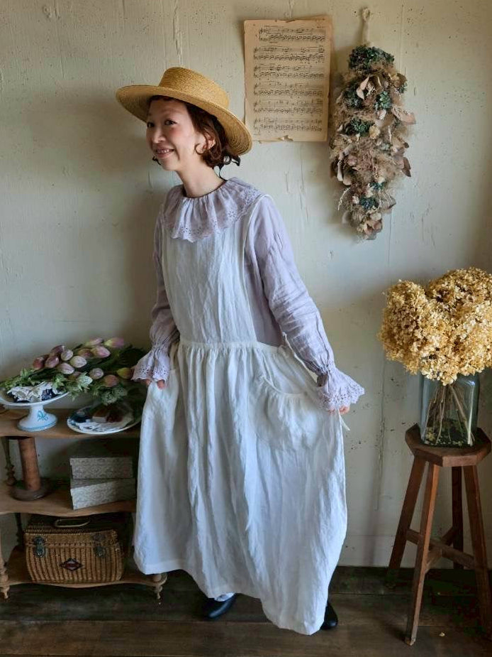 【Ecru white】エアリーエプロンワンピース　Airy side ribbon apron one-piece