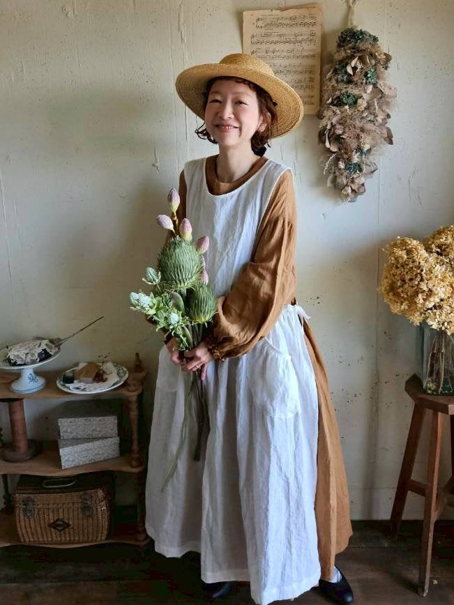 【Ecru white】エアリーエプロンワンピース　Airy side ribbon apron one-piece
