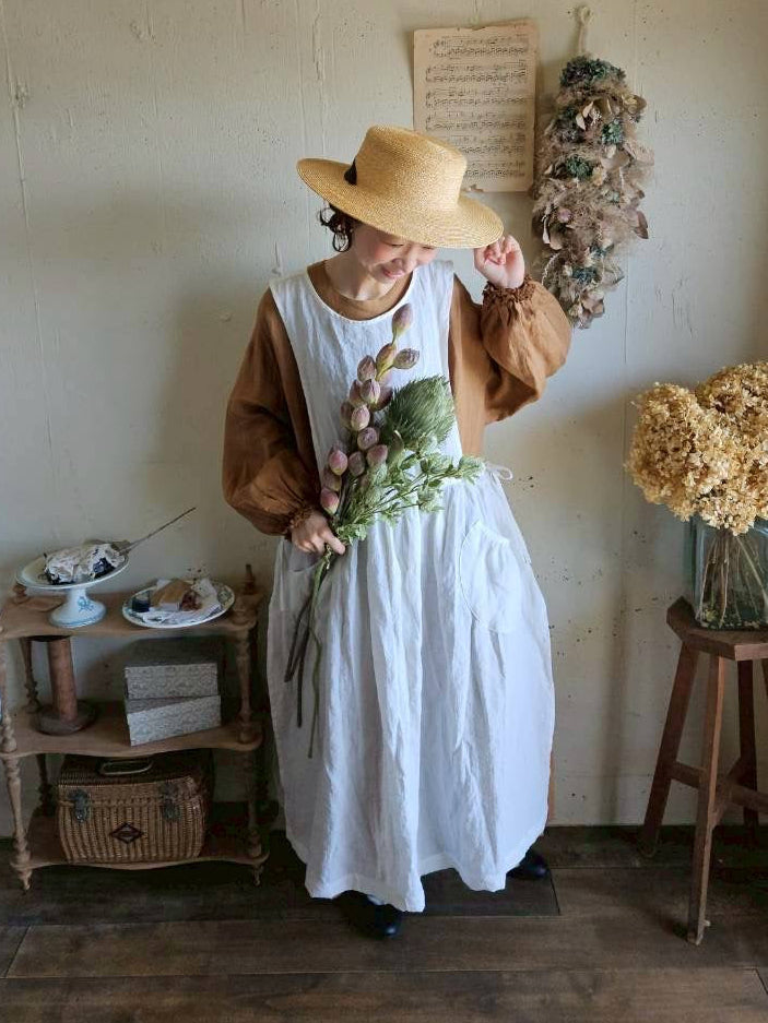【Ecru white】エアリーエプロンワンピース　Airy side ribbon apron one-piece