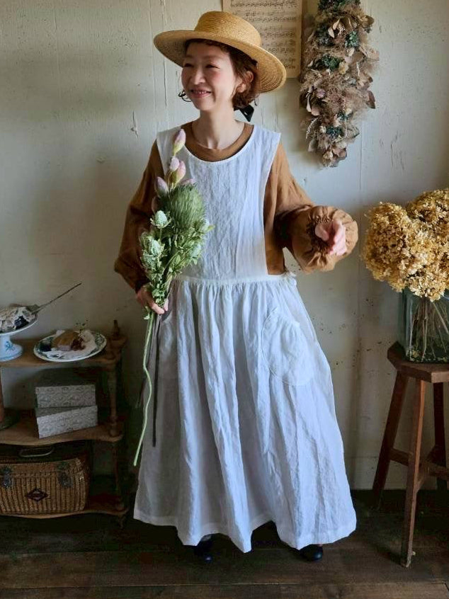 【Ecru white】エアリーエプロンワンピース　Airy side ribbon apron one-piece