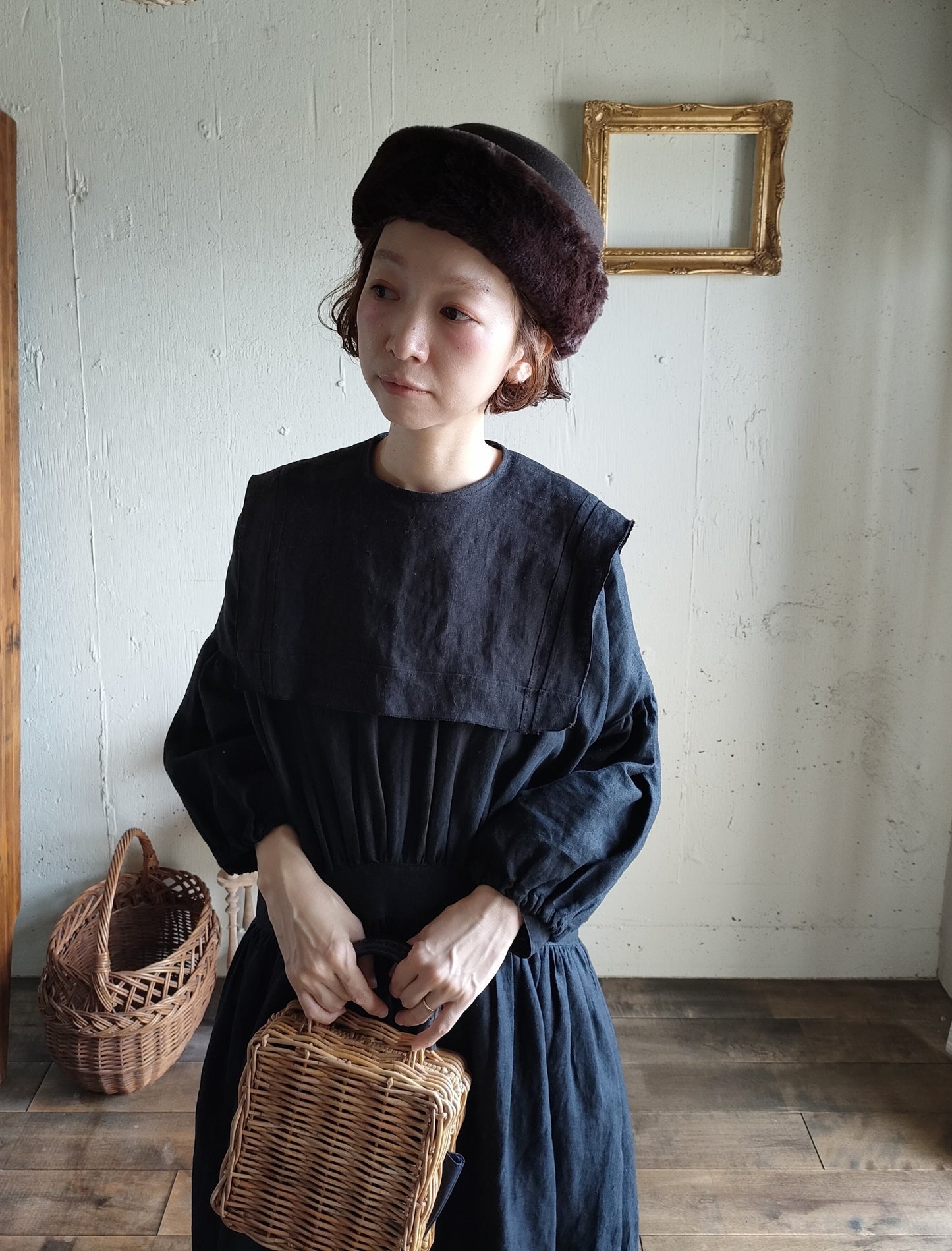 【Dark Black】Antique wash Linen collar 柔らかなアンティークウォッシュリネンのつけ襟　リネンつけ襟　アンティーク加工リネン生地　つけ衿