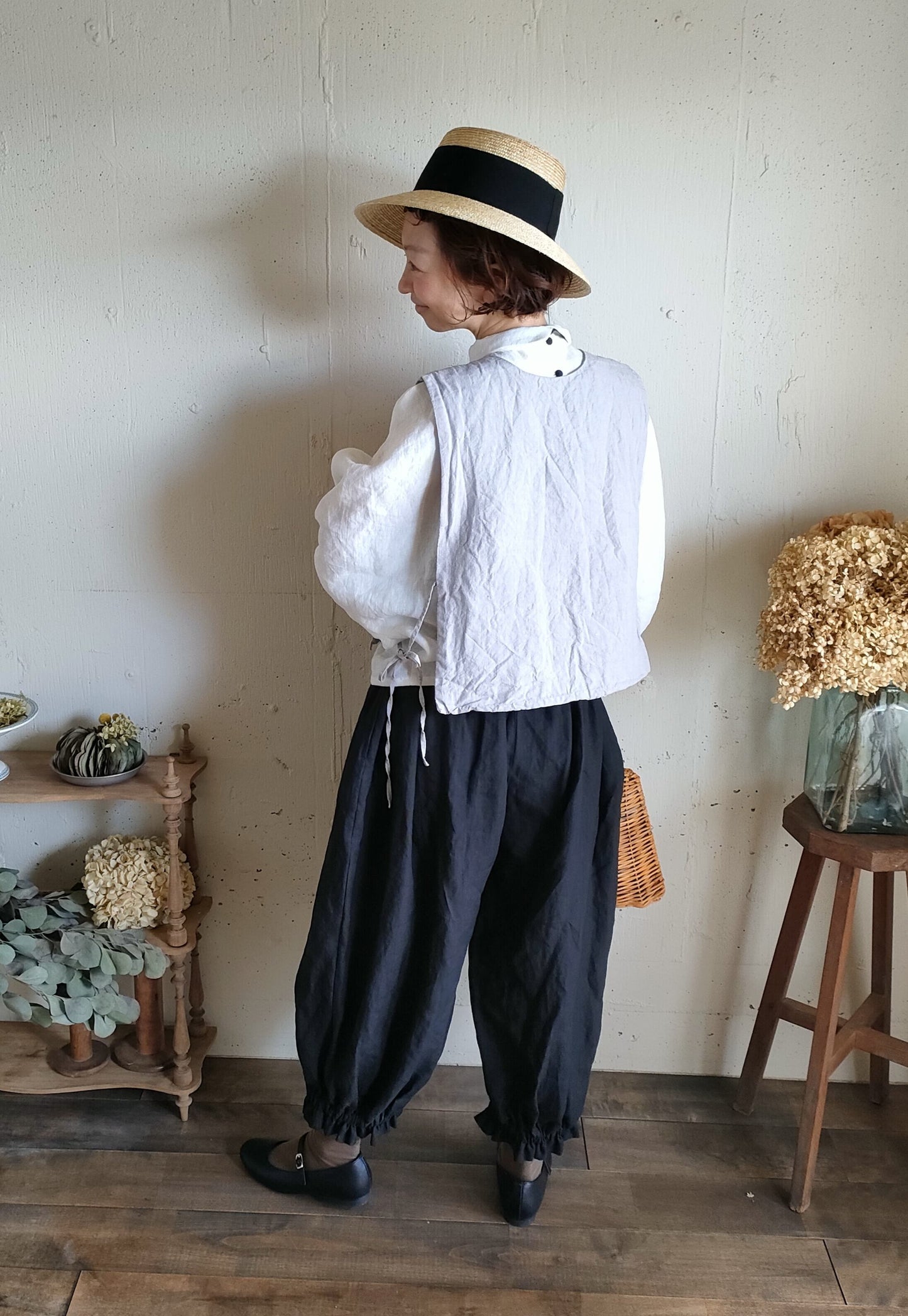 【Natural Gray】くるみボタンのコットンリネン 2wayジレベスト　