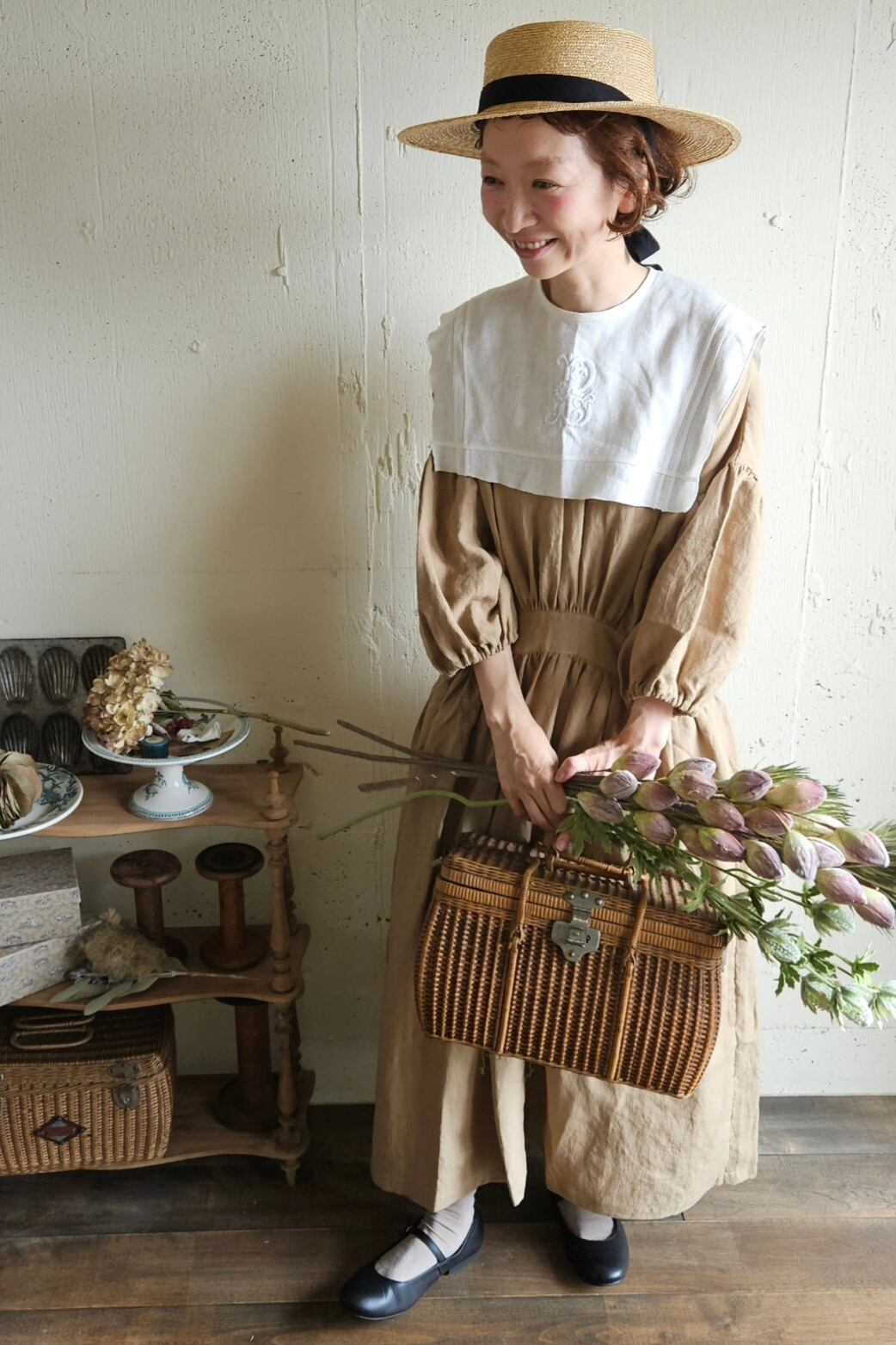 Embroidery Linen collar モノグラム刺繍のリネンつけ襟　手刺繍フランスアンティーク　リネン　つけ襟　