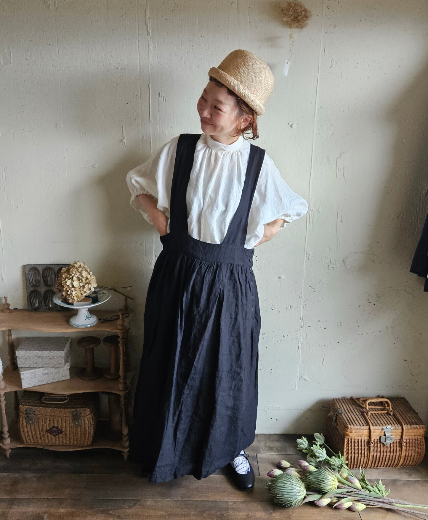 《ANTIQUE Black》Curios linen suspender skirt gauze#  サスペンダースカート