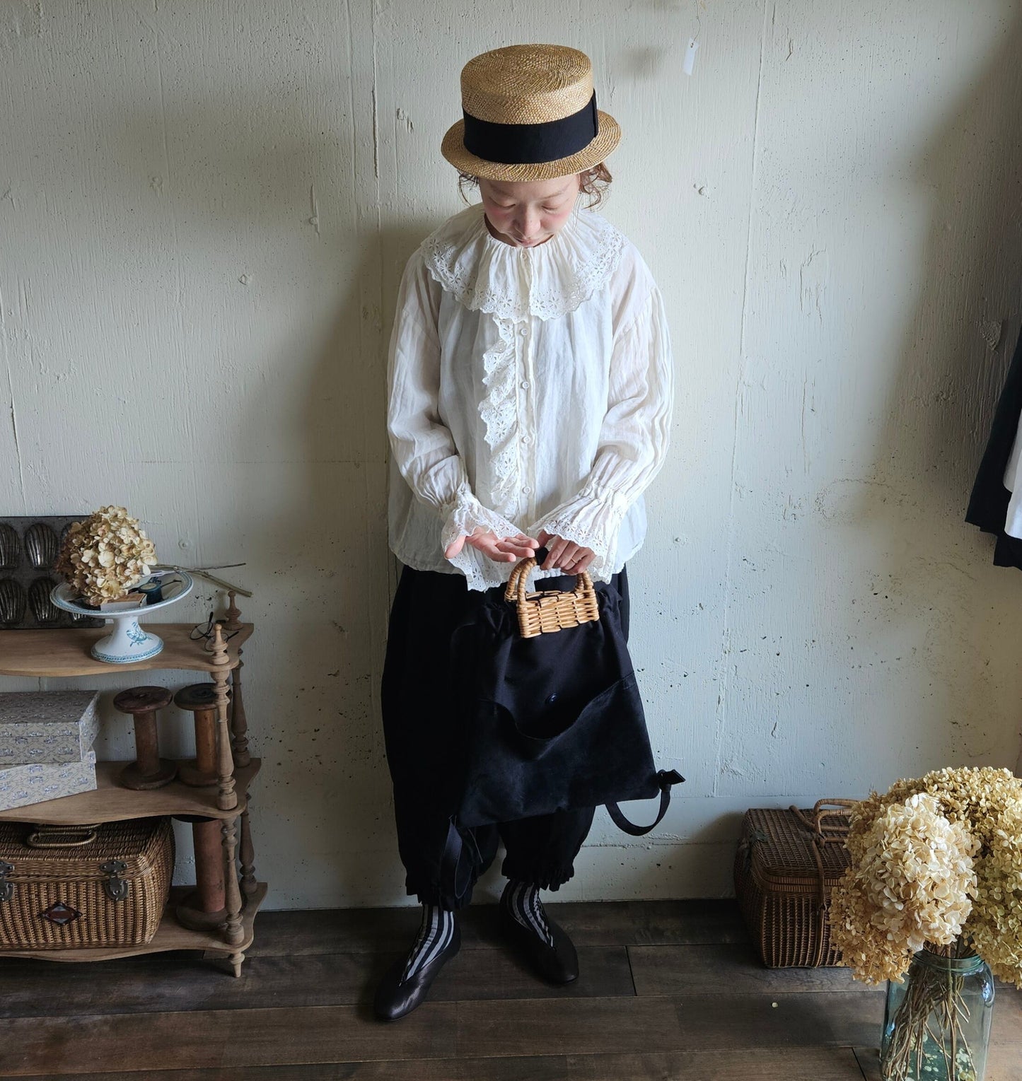 《Royal White》Antique Lace Blouse  アンティークレースブラウス　gauze