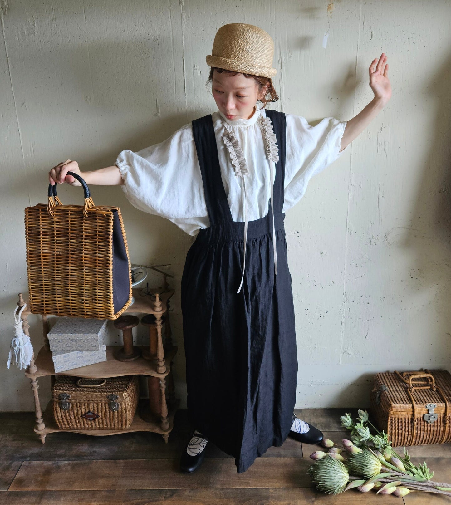 《ANTIQUE Black》Curios linen suspender skirt gauze#  サスペンダースカート