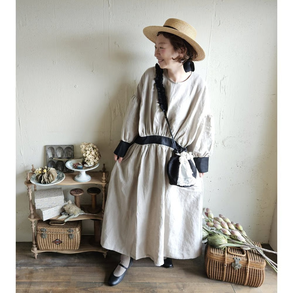 《即納》【French black】フレンチブラック Antique lace mashumallow pouch アンティークレースのマシュマロ巾着　マシュマロポーチ　ポシェット　