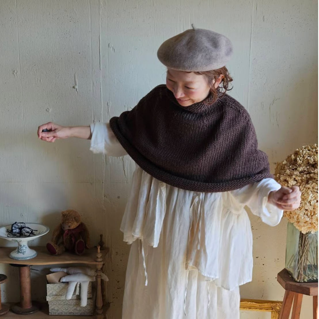 《darkbrown》ブラウンの柔らかニットポンチョ　knit poncho