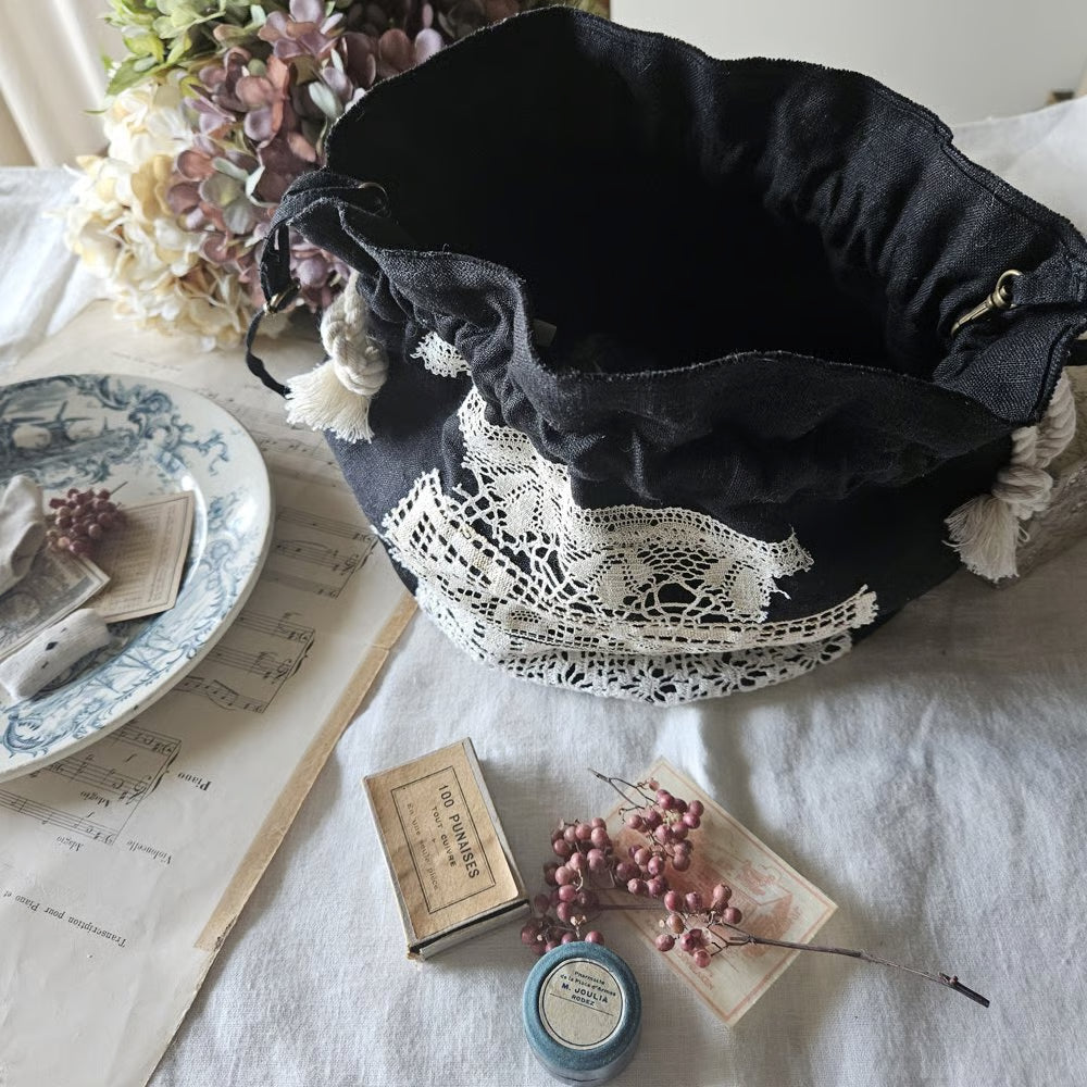 《即納》【French black】フレンチブラック Antique lace mashumallow pouch アンティークレースのマシュマロ巾着　マシュマロポーチ　ポシェット　