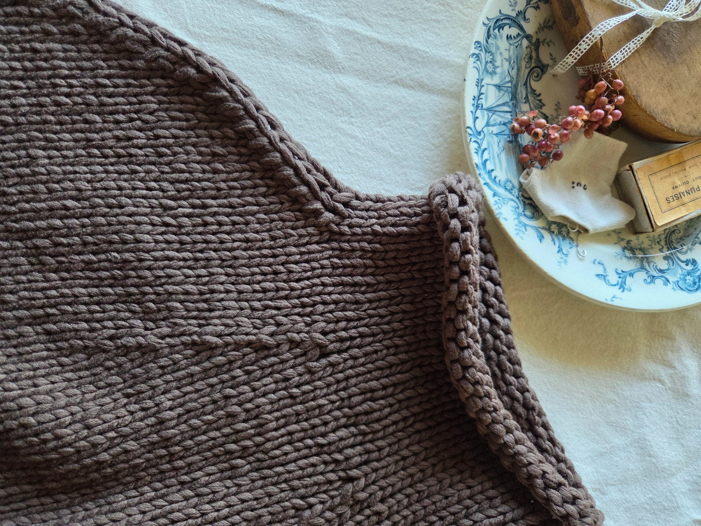 《darkbrown》ブラウンの柔らかニットポンチョ　knit poncho