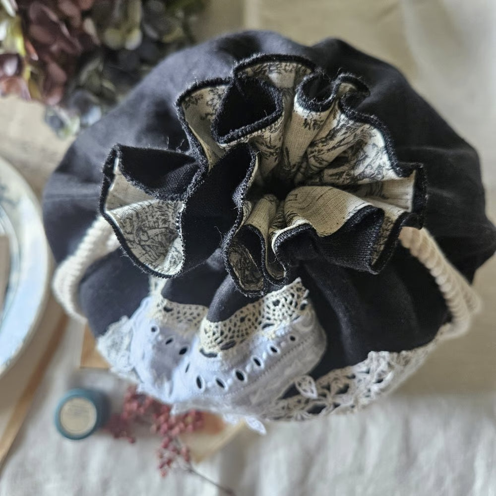 《即納》【French black】フレンチブラック Antique lace mashumallow pouch アンティークレースのマシュマロ巾着　マシュマロポーチ　ポシェット　