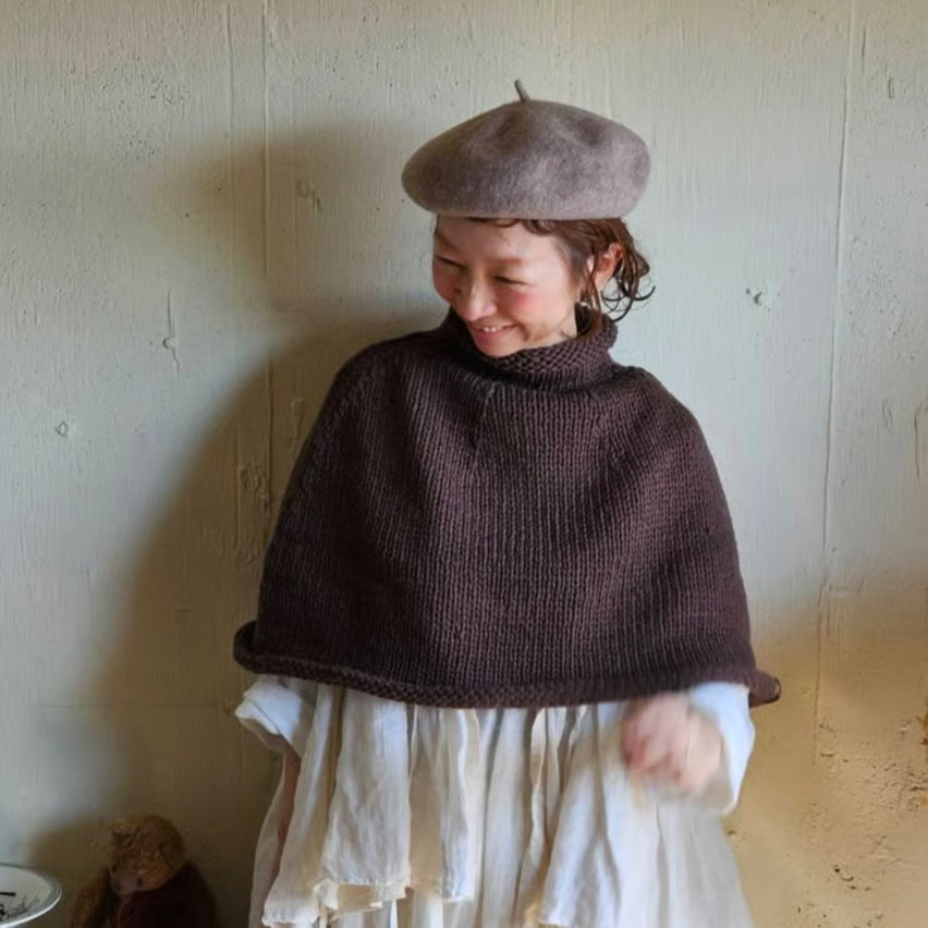 《darkbrown》ブラウンの柔らかニットポンチョ　knit poncho