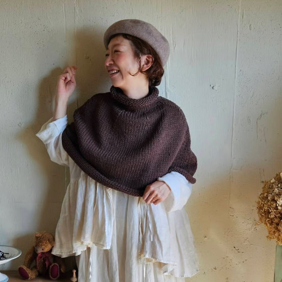 《darkbrown》ブラウンの柔らかニットポンチョ　knit poncho