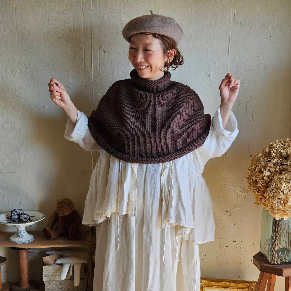 《darkbrown》ブラウンの柔らかニットポンチョ　knit poncho